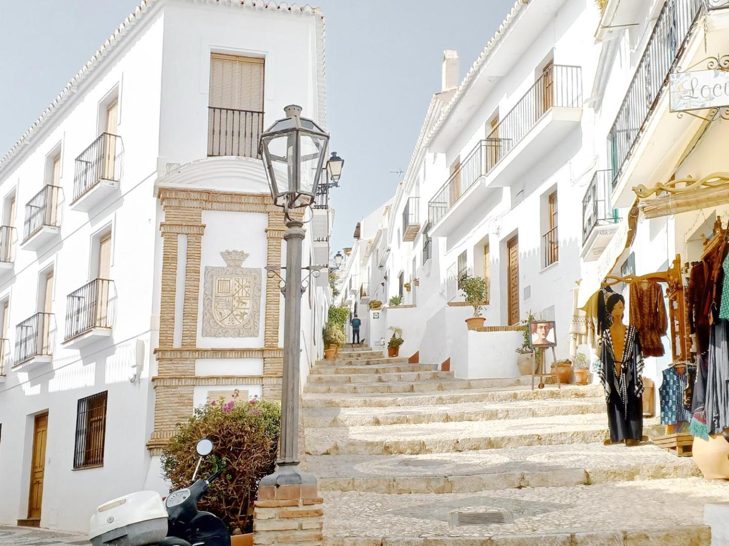 Las Pizarrillas: Tu Hogar En Este Blanco Pueblo Frigiliana Exterior photo