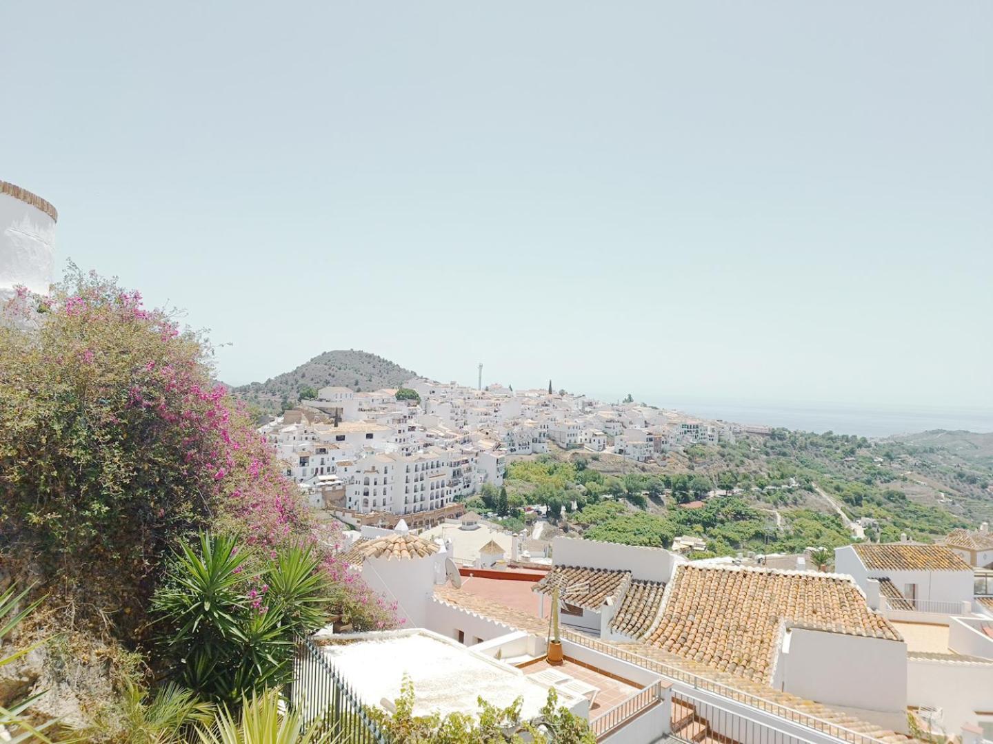 Las Pizarrillas: Tu Hogar En Este Blanco Pueblo Frigiliana Exterior photo